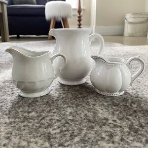 Farmhouse Pitchers Ceramic/Stone/Porcelain, lot of 3